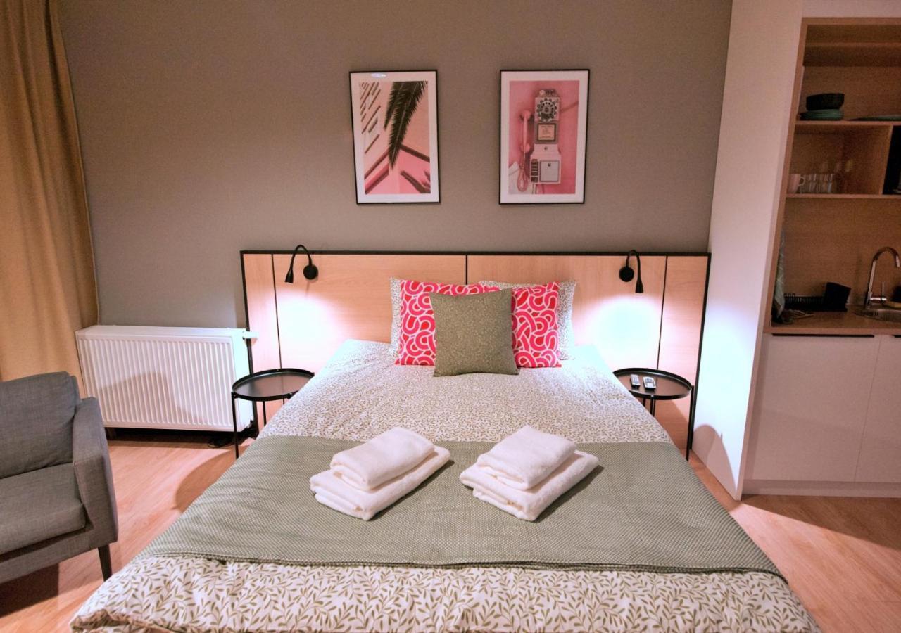 Bk Aparthotel Praga - National Stadium - Comfortable Apartment For 4 People Warschau Exterior foto