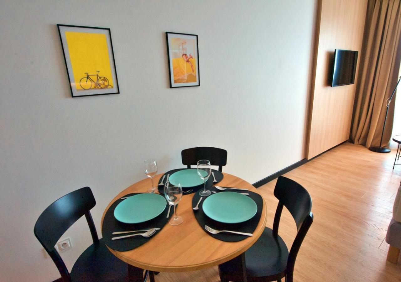 Bk Aparthotel Praga - National Stadium - Comfortable Apartment For 4 People Warschau Exterior foto