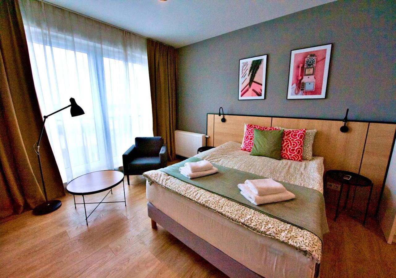 Bk Aparthotel Praga - National Stadium - Comfortable Apartment For 4 People Warschau Exterior foto