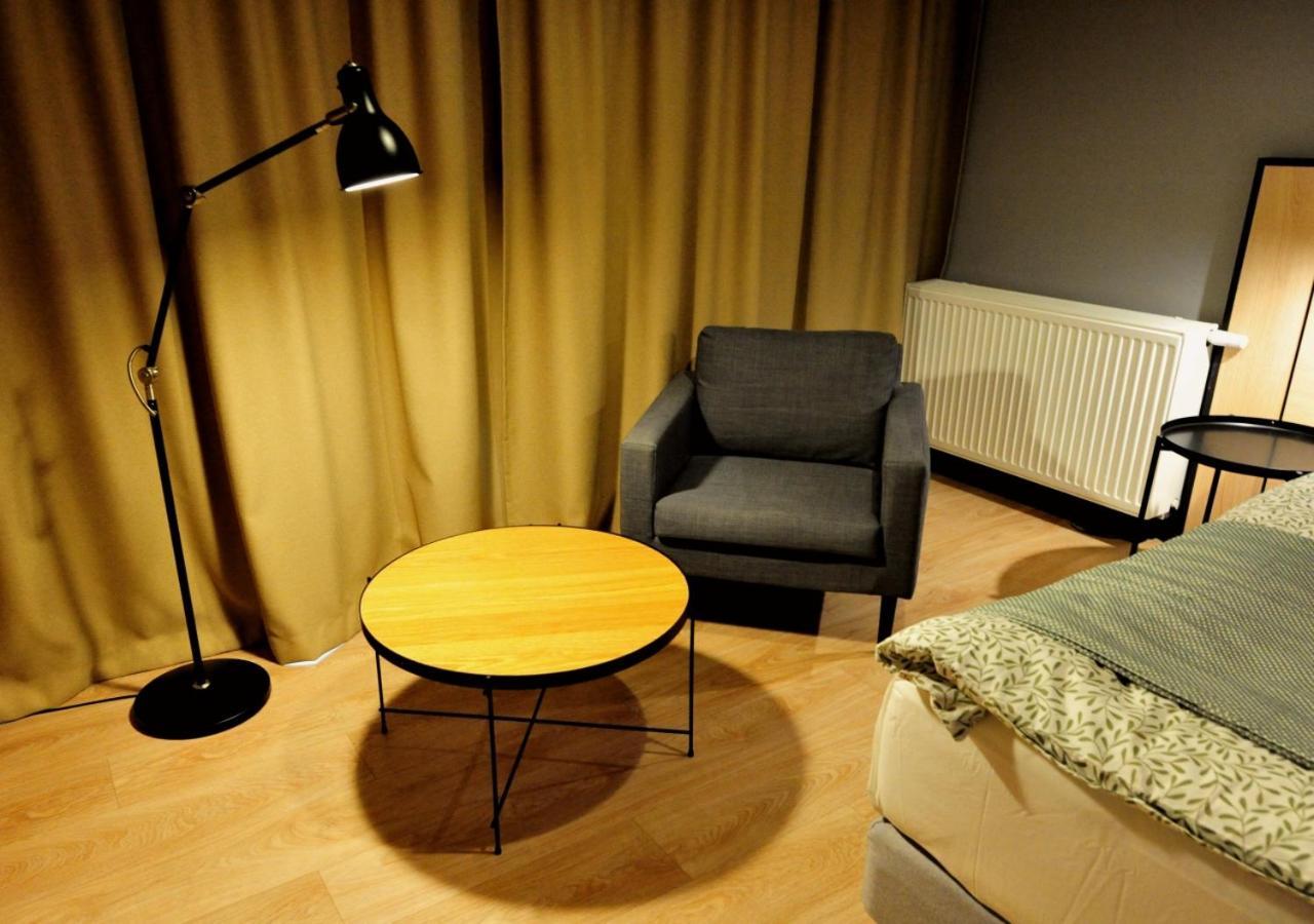 Bk Aparthotel Praga - National Stadium - Comfortable Apartment For 4 People Warschau Exterior foto